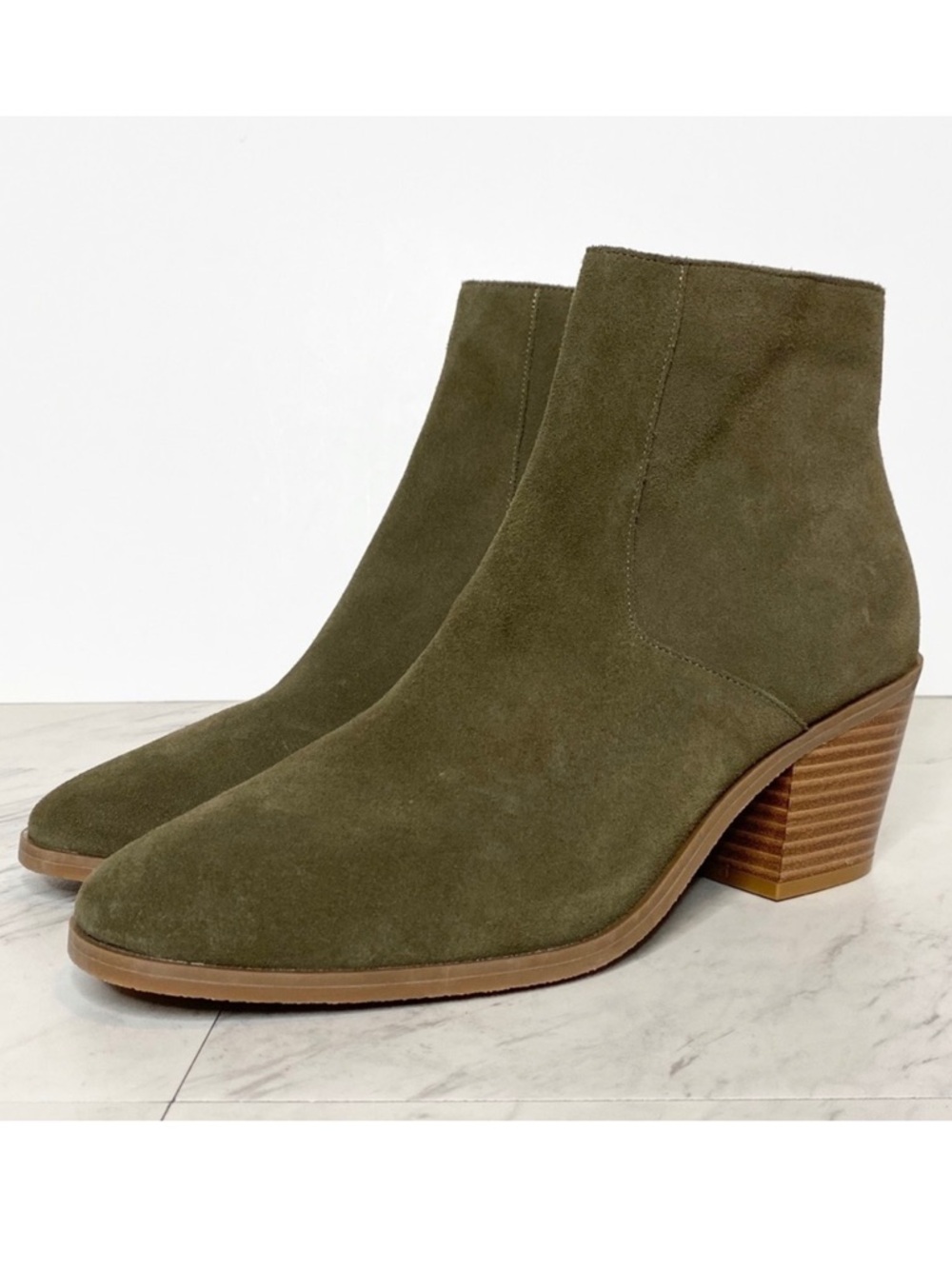 New! Susina Dana Green Suede Bootie 9M
